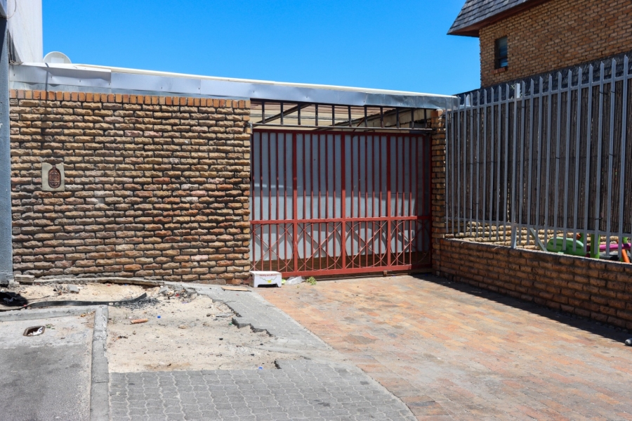  Bedroom Property for Sale in Parow Western Cape
